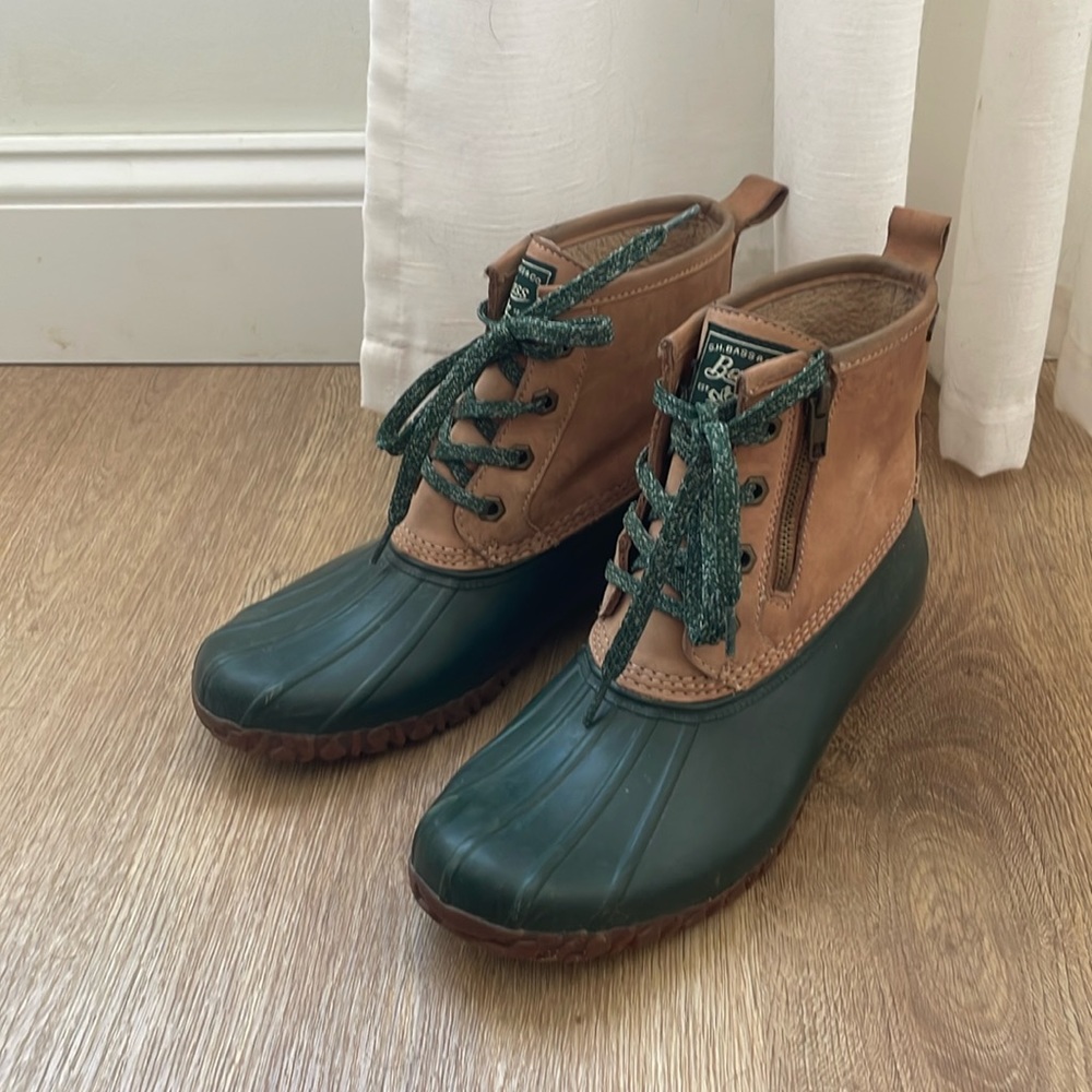 GH Bass Green Winter Bean Boots Fits Size 8